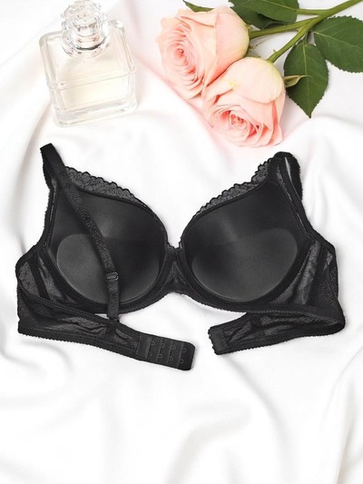 Royalfashion Ženski podložen modrček z čipko Romance Push-Up