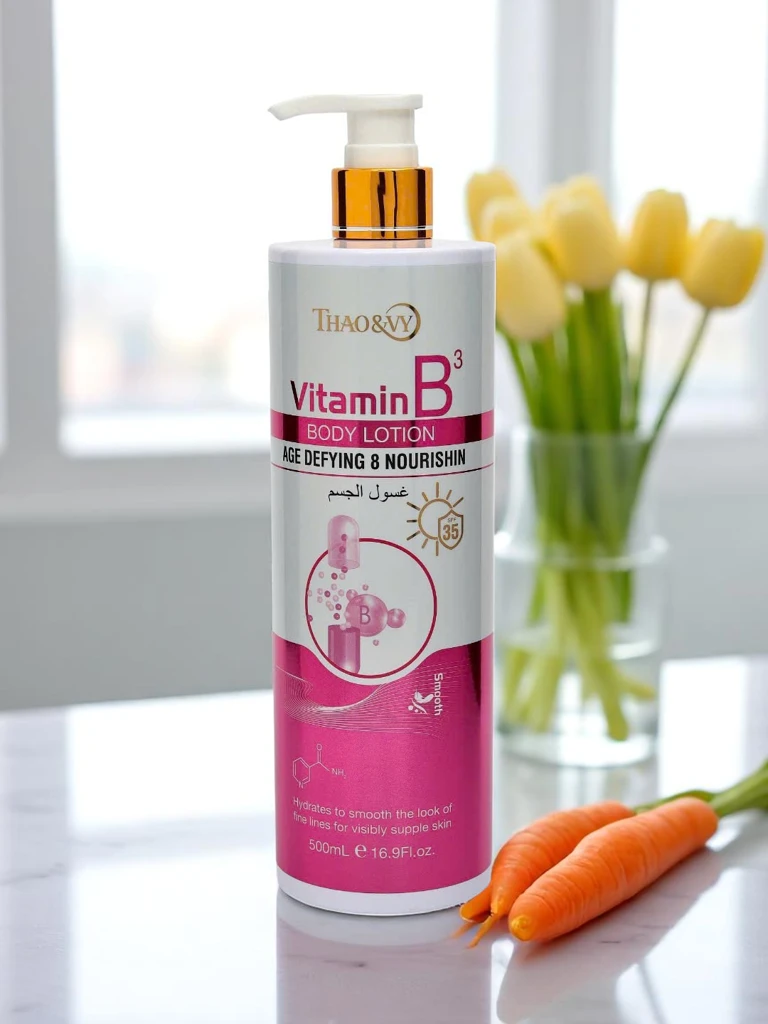 Proti staranju in vlažilno mleko za telo z vitaminom B3 AgeDefy