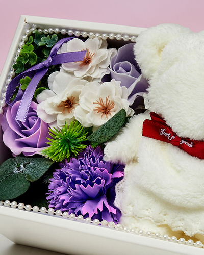 Royalfashion Flowerbox Rože v škatli z medvedkom