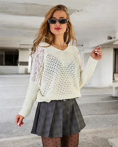 Royalfashion Ženski pulover s čipko