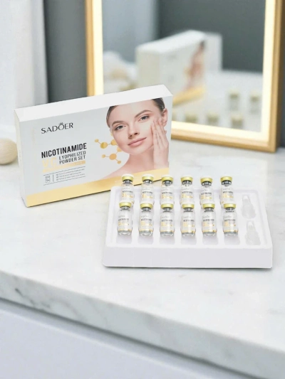Sadoer Set liofiliziranega nikotinamida in vitamina C v prahu