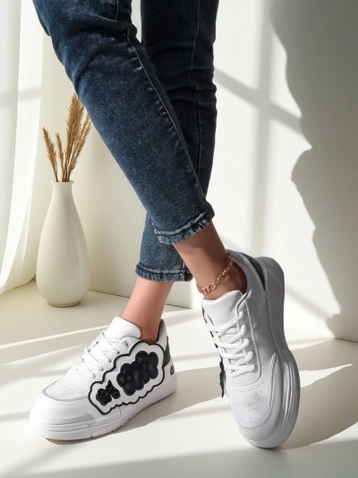 Royalfashion Ženske superge z dekorativnim zgornjem Nendales