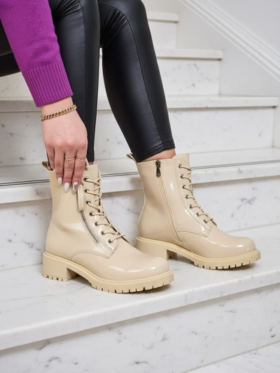 Royalfashion Ženski škornji Seddaga iz eko usnja bež barve