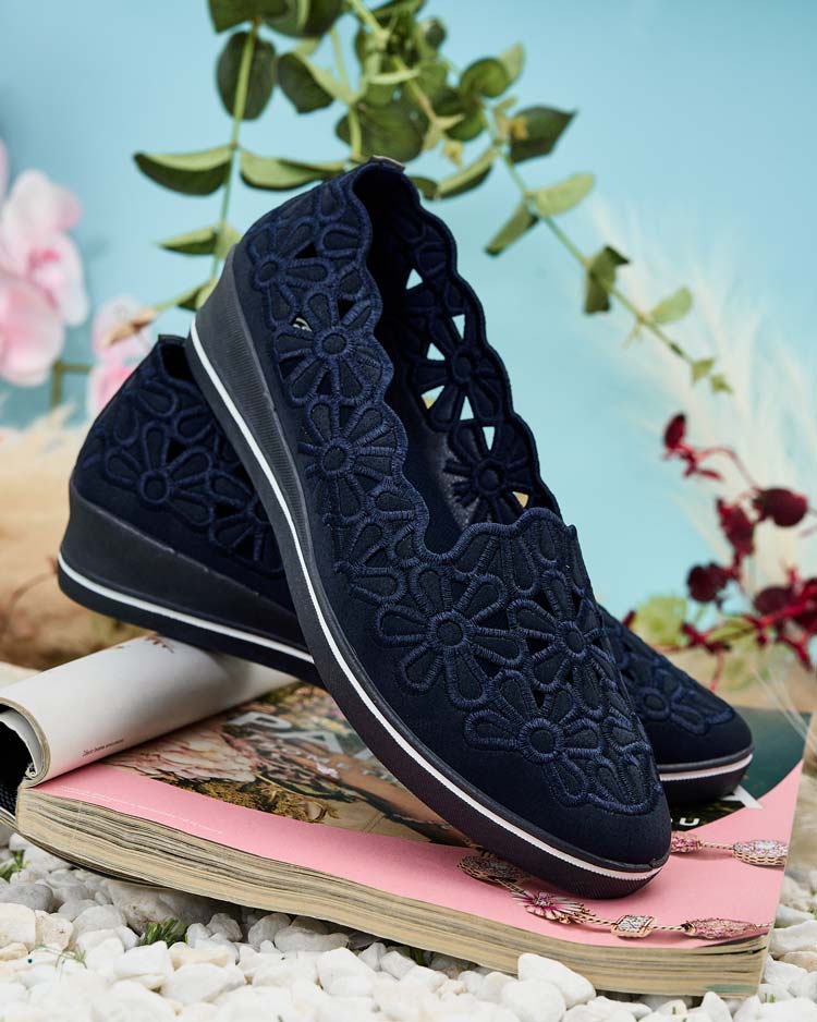 Royalfashion Ženski polpravi čevlji z nizko peto Dellio