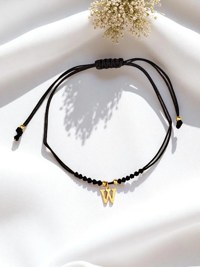 Ženska zapestnica s črko W Wanderlust