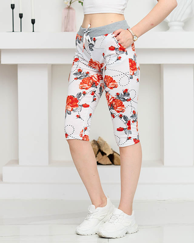 Royalfashion Kwiatowe spodenki damskie 3/4 w kolorze biało- czerwonym PLUS SIZE