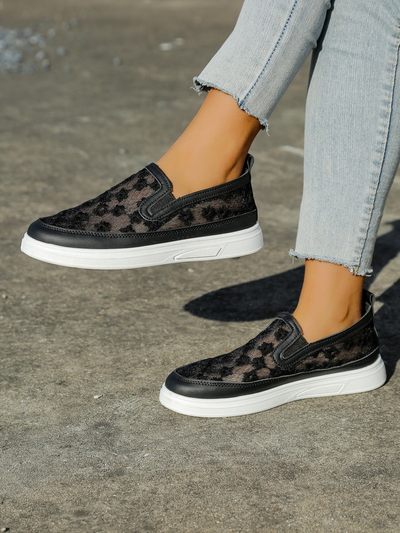 Royalfashion Ženske mrežaste loaferje s cvetlicami Emzos