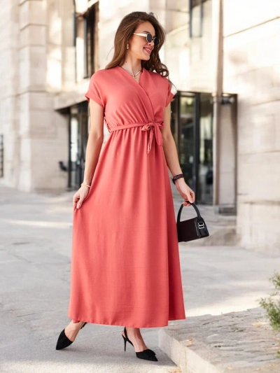 Royalfashion Ženska midi obleka z ovitim dekoltejem, kratkimi rokavi in pasom