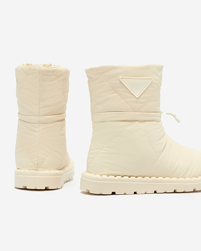 Royalfashion Damskie kremowe pikowane buty a'la śniegowce na płaskiej podeszwie Ferri