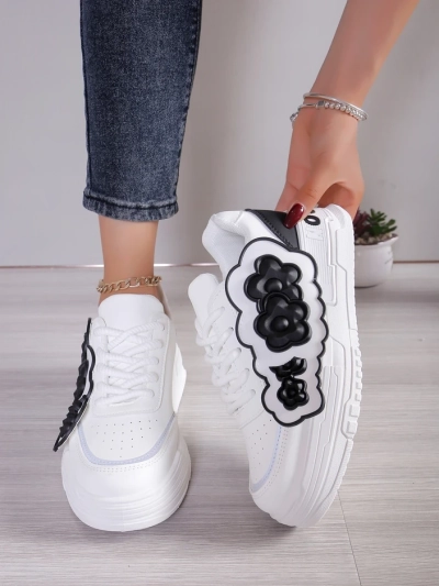 Royalfashion Ženske superge z dekorativnim zgornjem Nendales