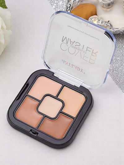 Matirana in vodoodporna paleta za konturiranje s 5 korektorji v nude odtenku 02