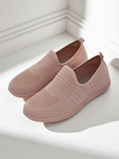 Ženski čevlji Aelia roza iz blaga, udobni mokasini z ravno peto