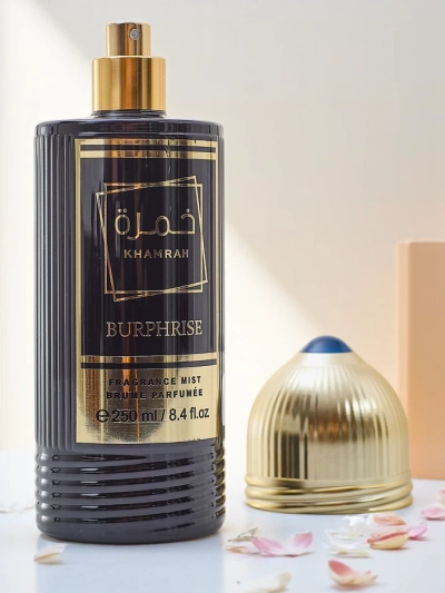 Navdihnjeno s Lattafa Khamrah telesnim razpršilom Univerzalno 250 ml