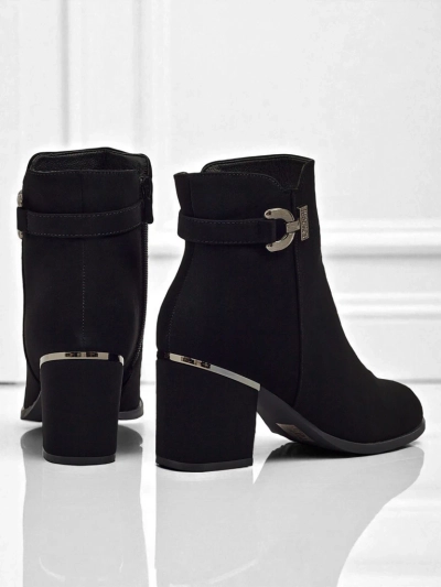 Ženski gležnarji iz eko usnja s peto Ruvina