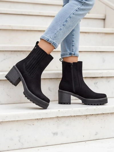 Royalfashion Eco-suede ženski čizmi na postu od Segiag