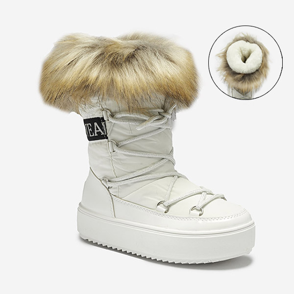 Royalfashion Białe dziecięce wsuwane buty a'la śniegowce z futerkiem Asika
