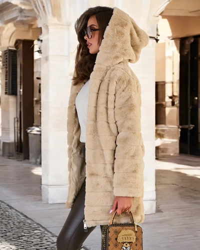 Royalfashion Bež ženski krznen plašč