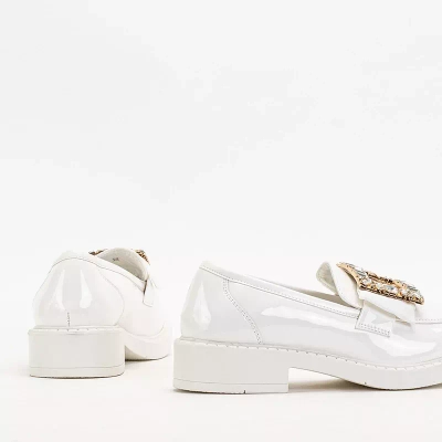 OUTLET Białe damskie półbuty z kryształkami Iolara - Obuwie