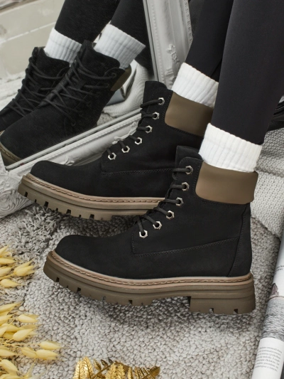 Ženski pohodniški gležnarji Avienne