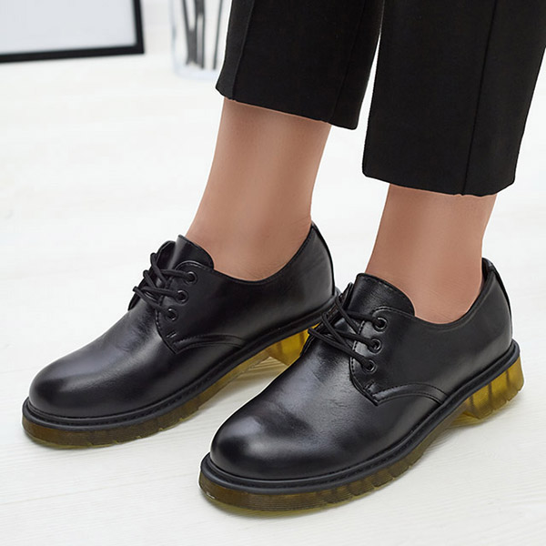 Royalfashion Czarne półbuty damskie Heloso