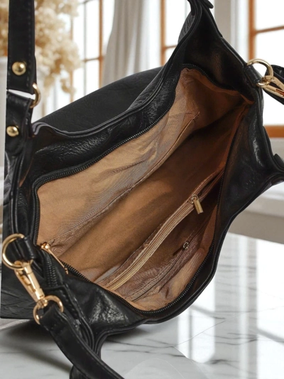 Črna Ženska Torbica Callista – Klasičen Stil in Praktičnost