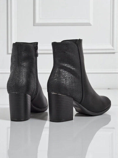 Ġar-Royalfashion Stivali tal-ġlekk għan-Nisa fuq poste Abinom