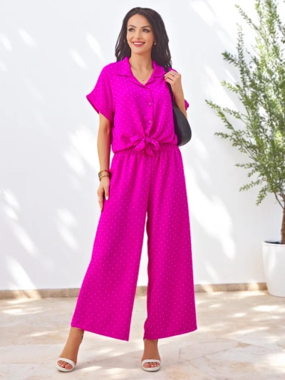 Royalfashion Ženski komplet s kravato, kratkimi rokavi in širokimi hlačami z rhinestones