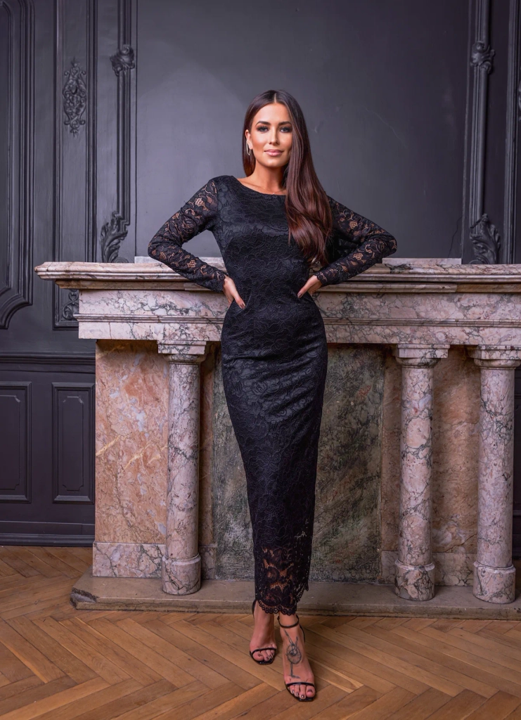 Royalfashion Ženska midi čipkasta obleka