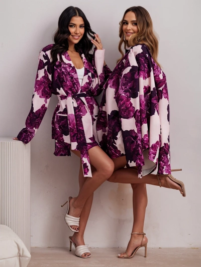 Royalfashion Ženski cvetlični set z zavezanim blejzerjem in kratkimi hlačami