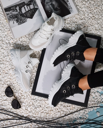 Royalfashion Sportowe sneakersy damskie w kolorze czarno Hasola