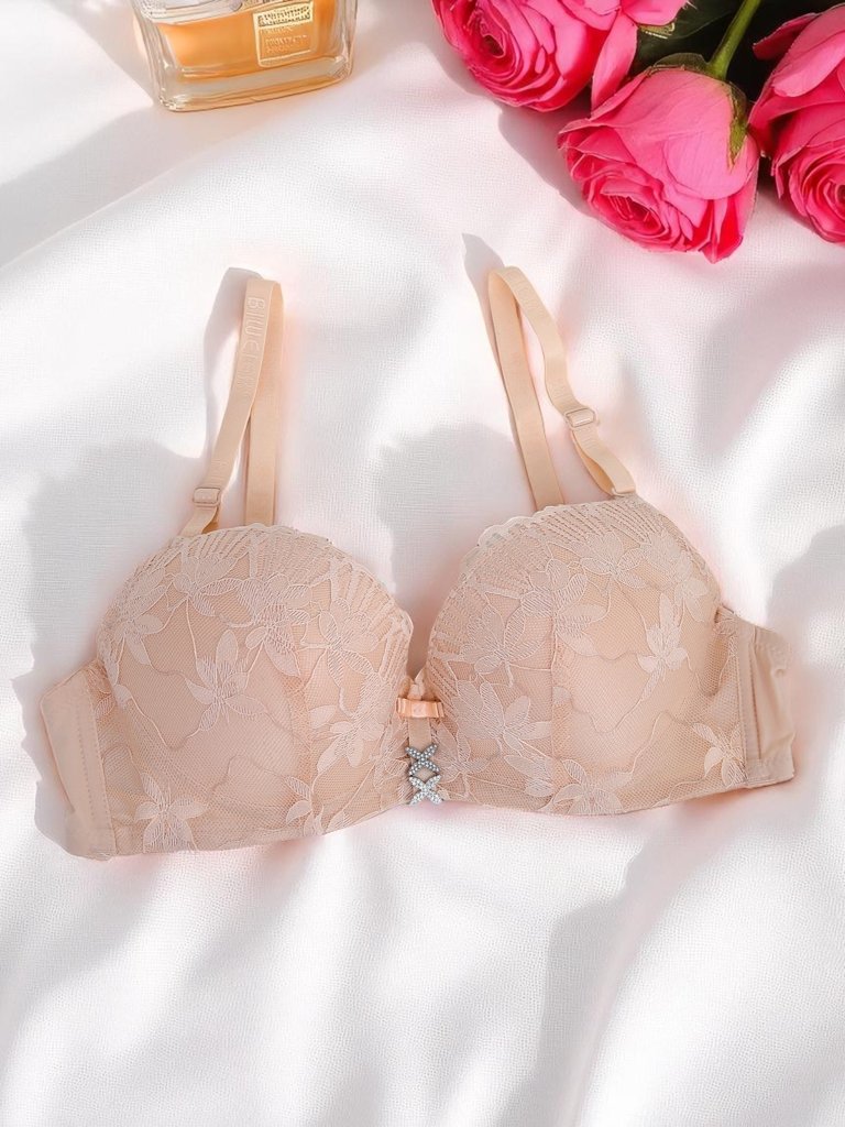 Royalfashion Ženski push-up nedrček s čipko Sensuelle Lift