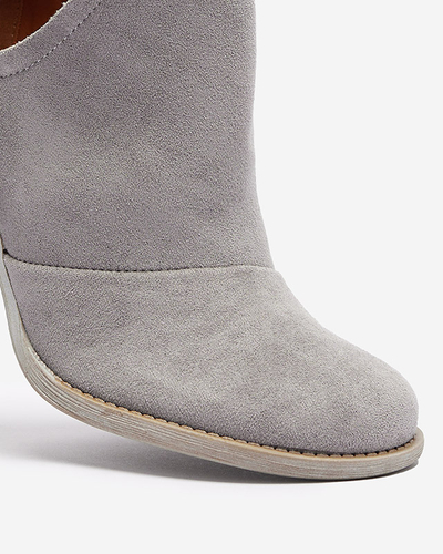 Royalfashion Szare damskie botki na słupku z wycięciami Cintura