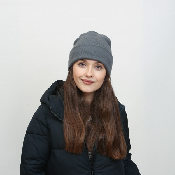 Klasyczna ciemnoszara damska czapka typu beanie - Akcesoria