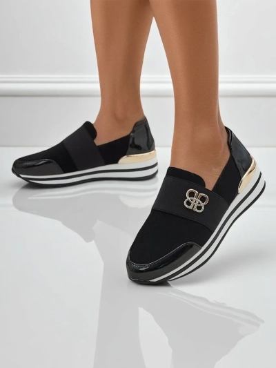 Ženski slip-oni Elektra Nero z zlatim poudarkom, ekološko usnje, 3,5 cm
