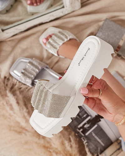 Royalfashion Białe klapki damskie z cyrkoniami Emkoy