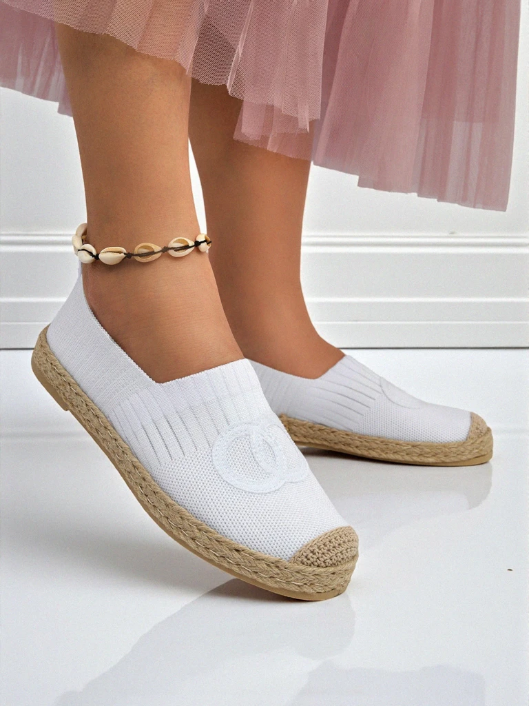 Ženske espadrile Calista Biancha – bele, ploske iz eko semiša, italijanski stil