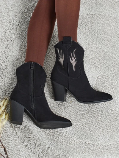 Kowbojki damskie na obcasie z ozdobnymi wstawkami Cendria