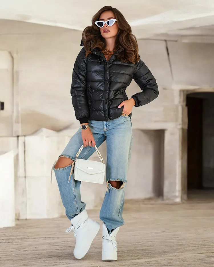 Royalfashion Črna ženska prešita jakna s kapuco