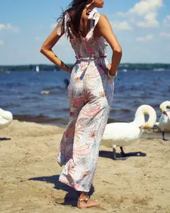 Jasnoróżowy || Różowy