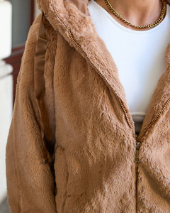 Brązowy || Jasnobrązowy