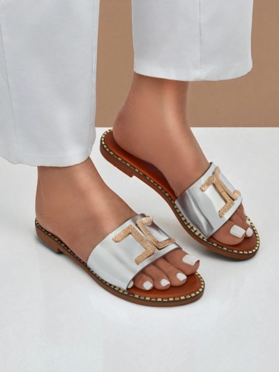 Royalfashion Ženski natikači iz eko usnja z okrasjem Gildra