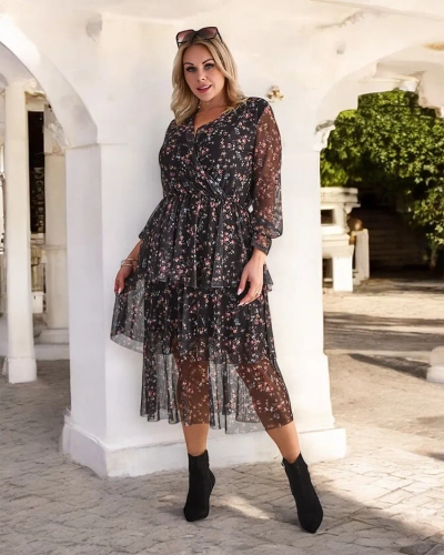 Royalfashion Črno-rožnata mrežasta midi obleka s potiskom