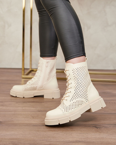 Ażurowe beżowe damskie botki na płaskim obcasie Rolika - Obuwie