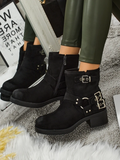 Botas tobilleras de mujer de ante ecológico con hebillas Valtos