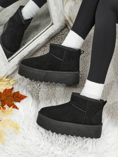 Kratke ženske čizme a'la snježne čizme Vespera