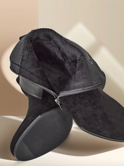 Gležnarji Elegante Nero iz Eko Usnja