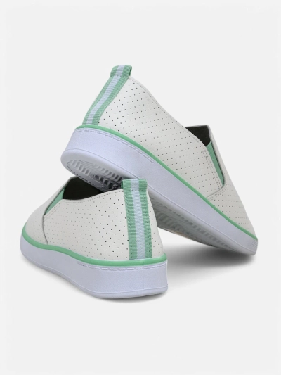 Royalfashion Ženske perforirane slip-on čevlje Kassias