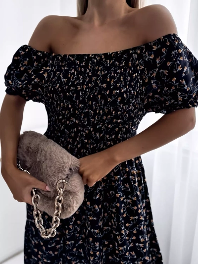 Royalfashion Kwiecista czarna damska sukienka midi