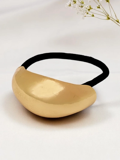 Royalfashion Gumica za lase s polkrožnim okrasom Halfmoon Twist