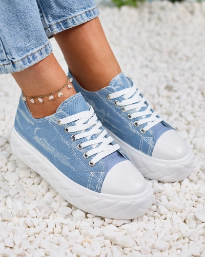 Royalfashion Niebieskie damskie jeansowe trampki z przetarciami Nerolera